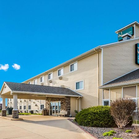 Quality Inn & Suites Eldridge Davenport North Eksteriør billede