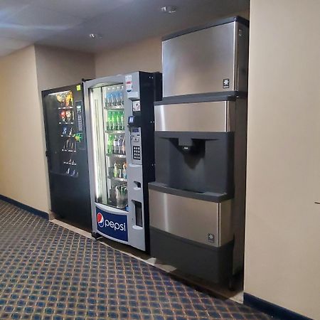 Quality Inn & Suites Eldridge Davenport North Eksteriør billede