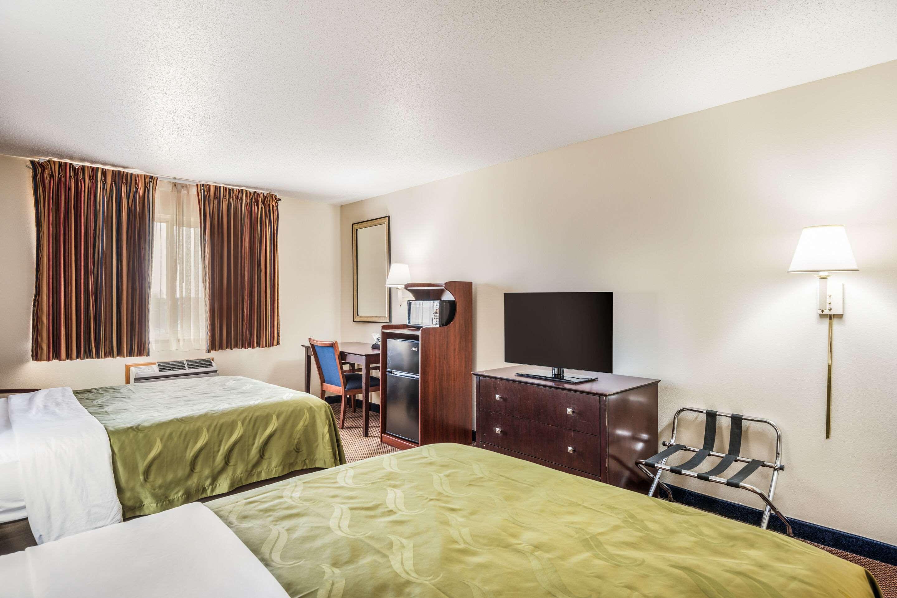 Quality Inn & Suites Eldridge Davenport North Eksteriør billede