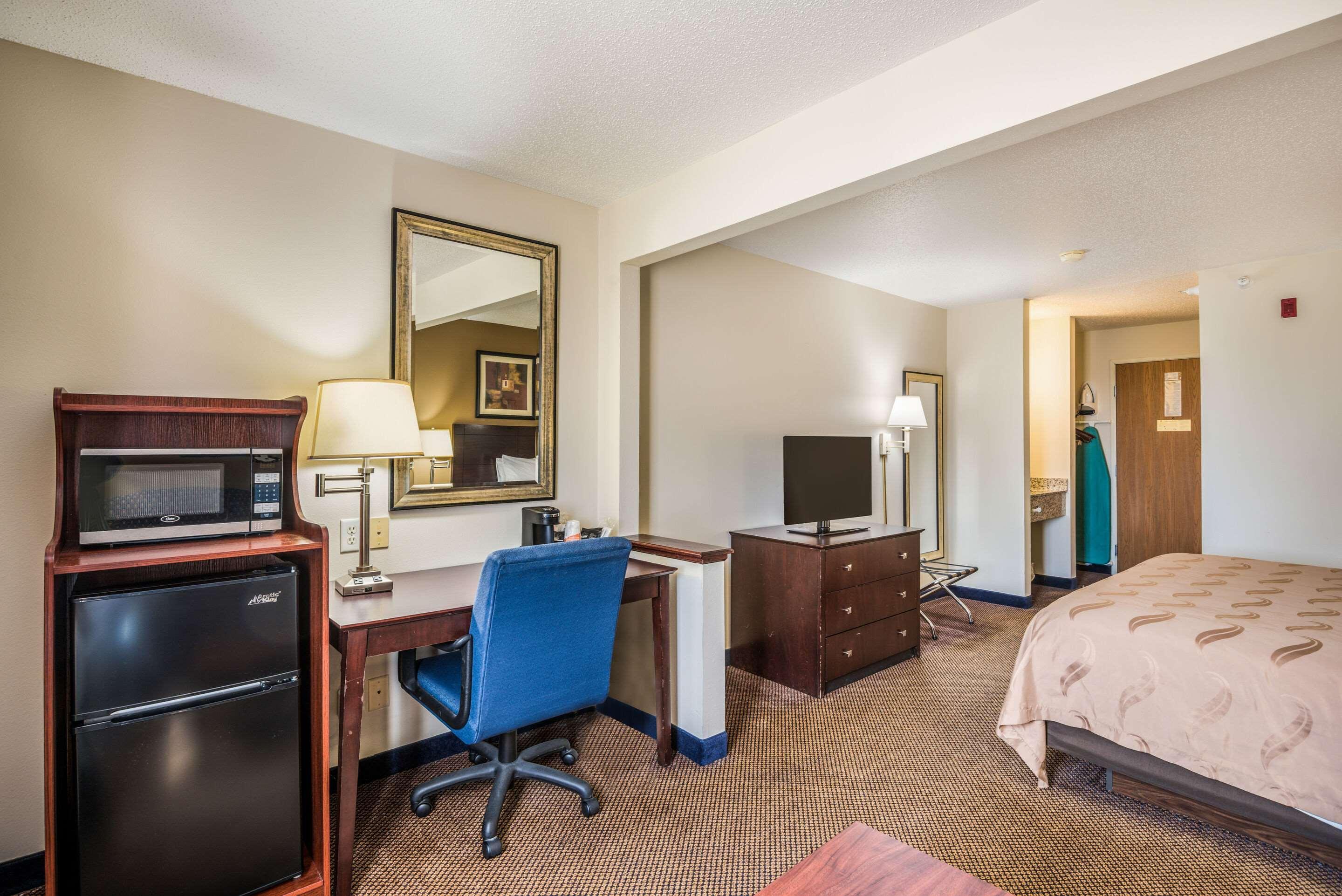Quality Inn & Suites Eldridge Davenport North Eksteriør billede