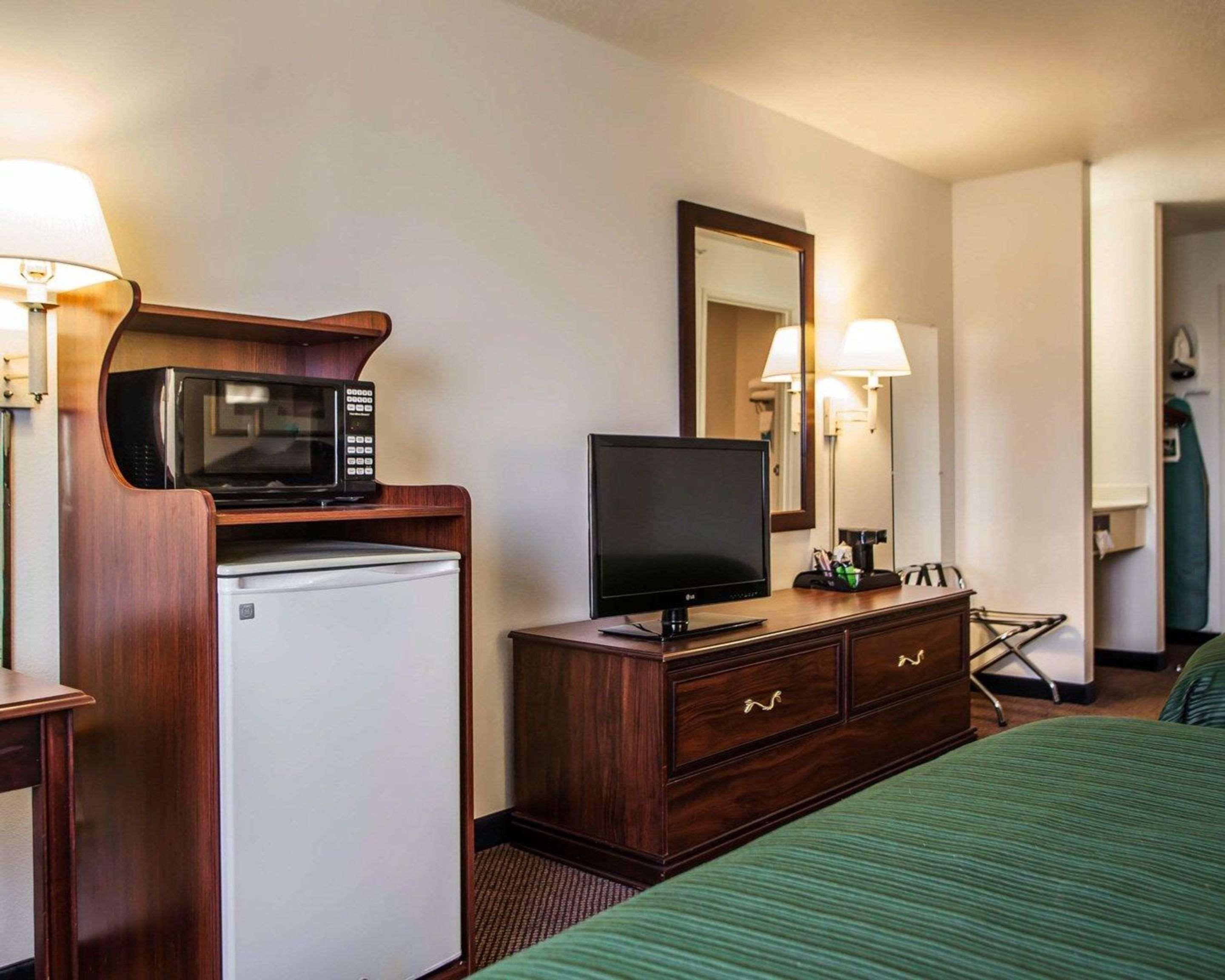 Quality Inn & Suites Eldridge Davenport North Eksteriør billede