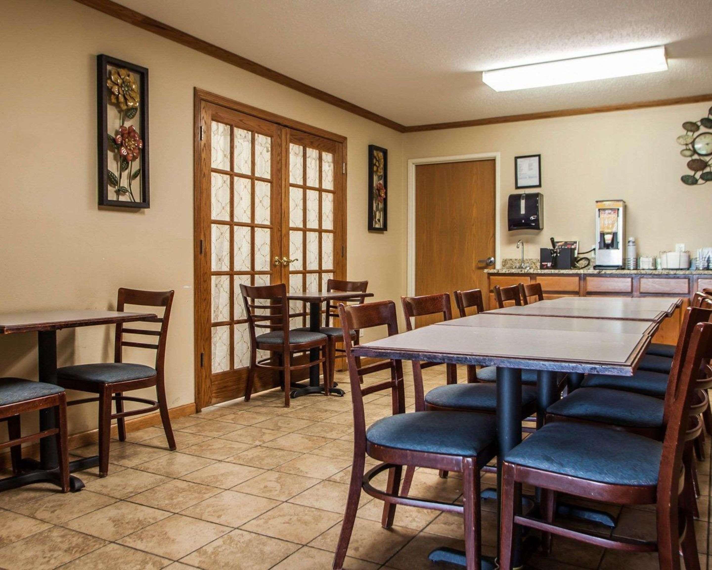 Quality Inn & Suites Eldridge Davenport North Eksteriør billede