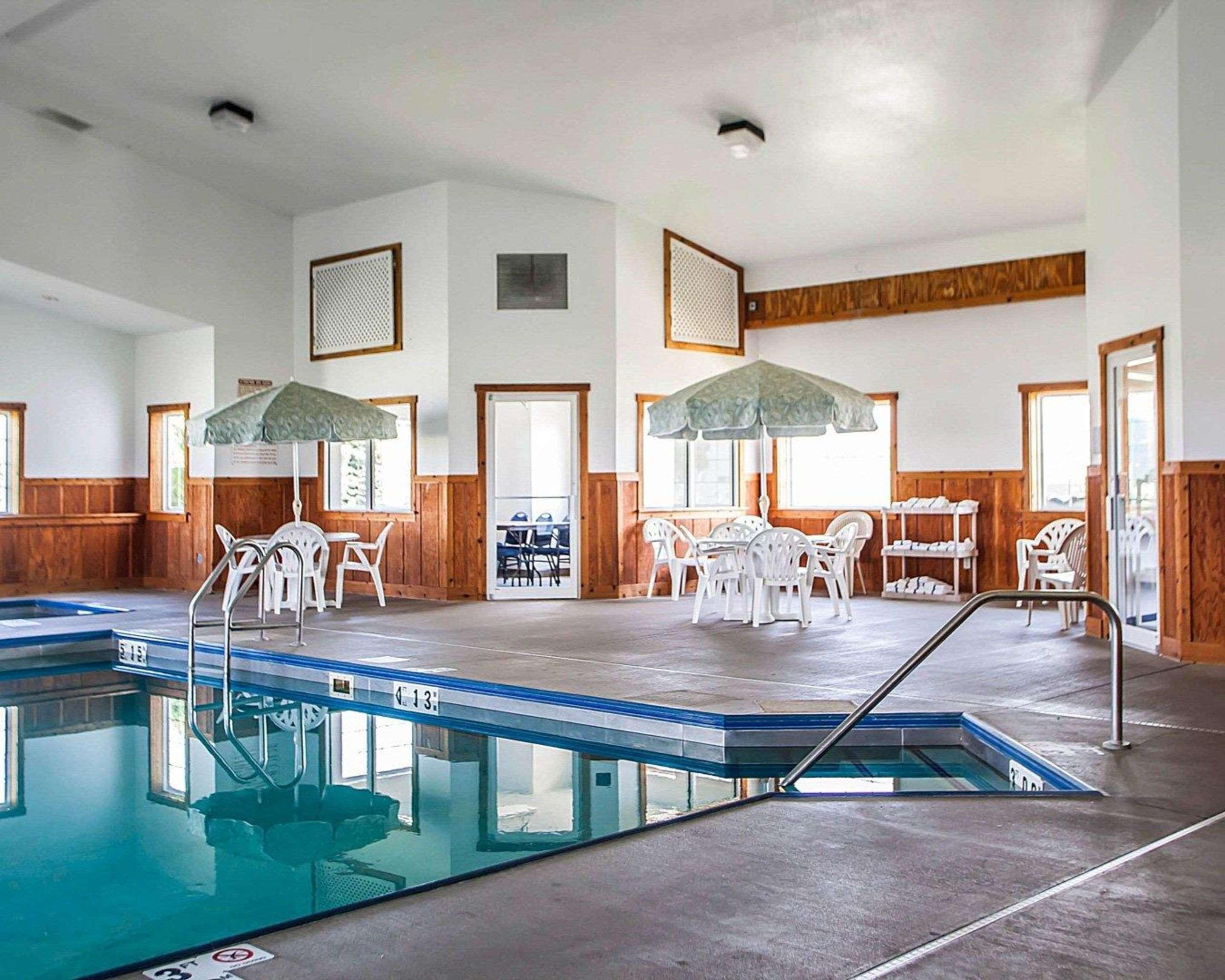 Quality Inn & Suites Eldridge Davenport North Eksteriør billede