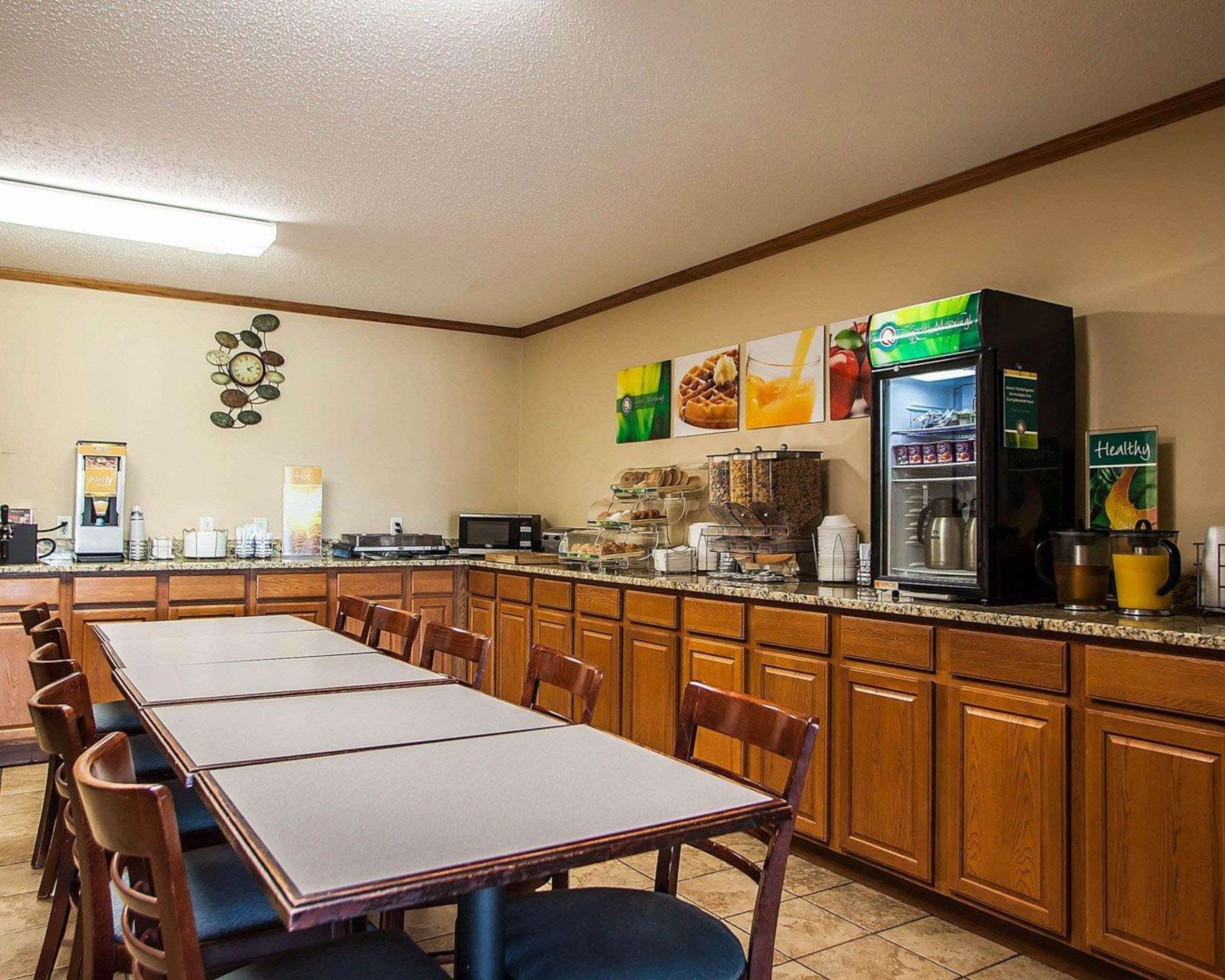 Quality Inn & Suites Eldridge Davenport North Eksteriør billede