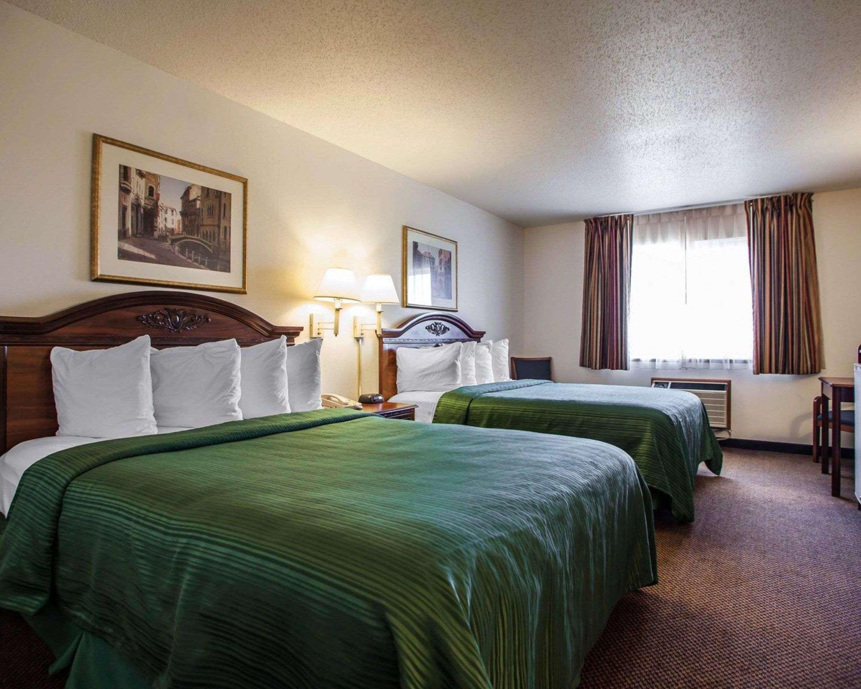 Quality Inn & Suites Eldridge Davenport North Eksteriør billede