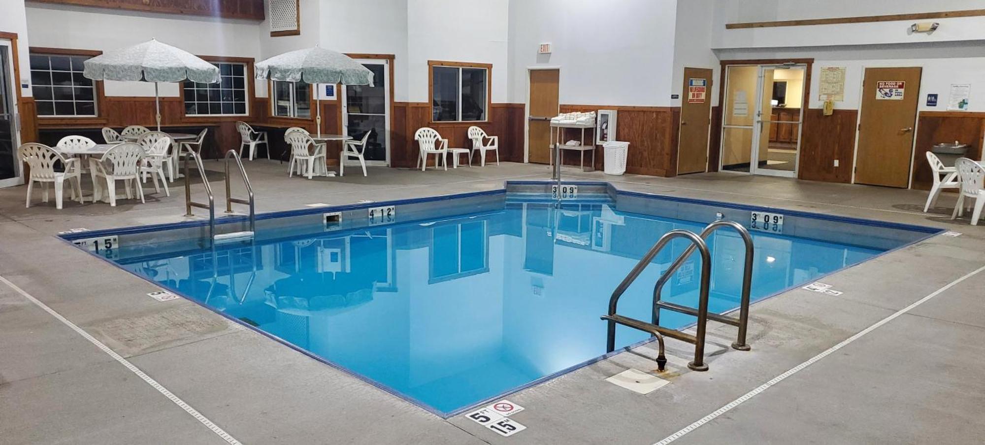 Quality Inn & Suites Eldridge Davenport North Eksteriør billede